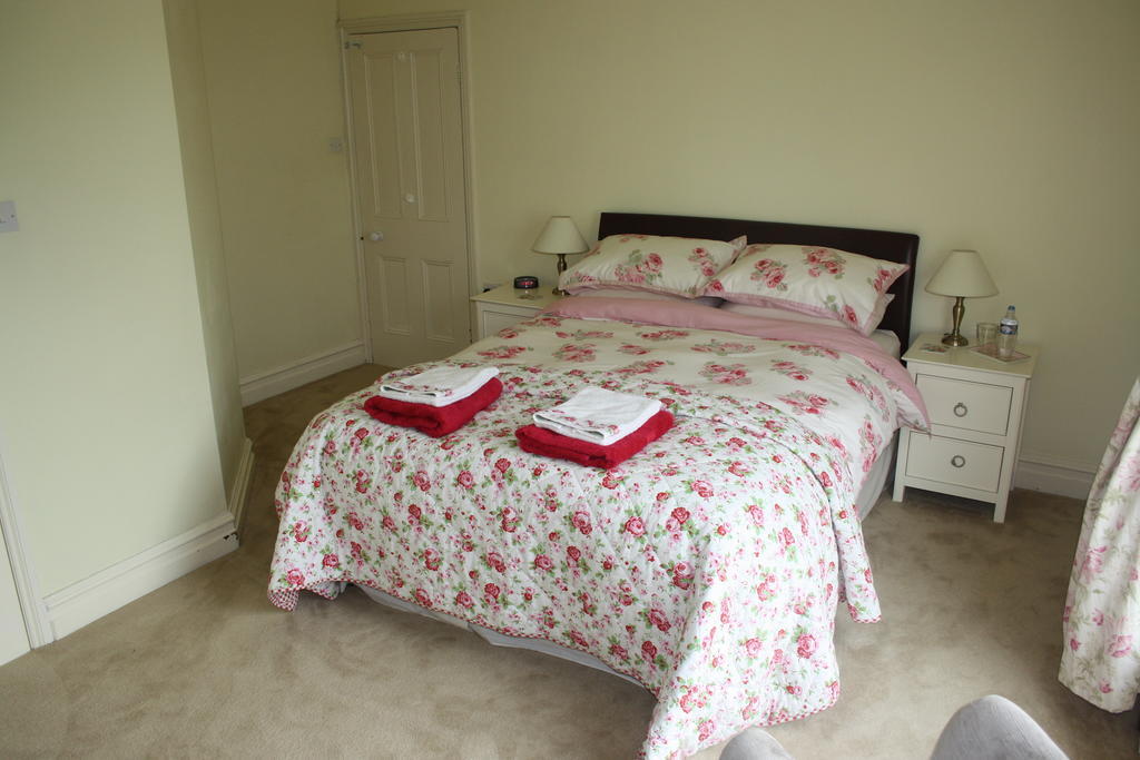 Cheriton House Bed & Breakfast Winfrith Newburgh Стая снимка